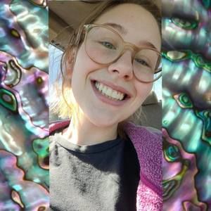 Meet your Posher, Kira